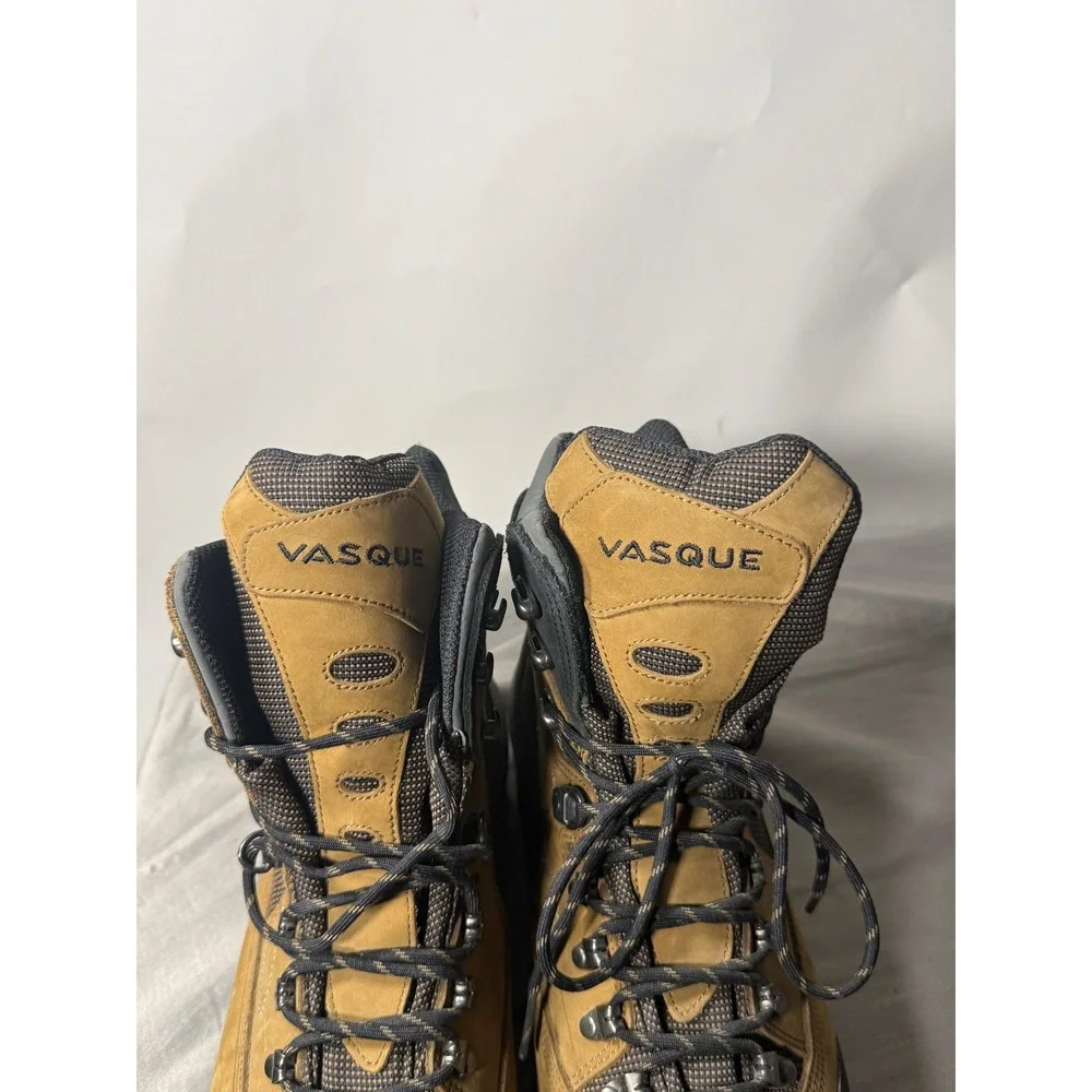 Vasque Gore-Tex Hiking Boots Mens 11 Tan Brown Vibram Sole Waterproof Mid Top
